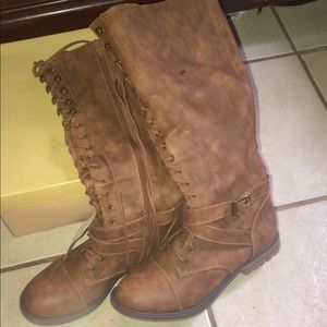 Knee high lace/ zip up boots brand new